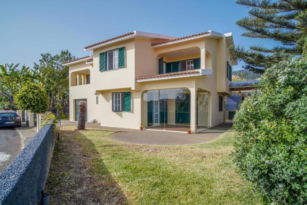 Jiri House Villa